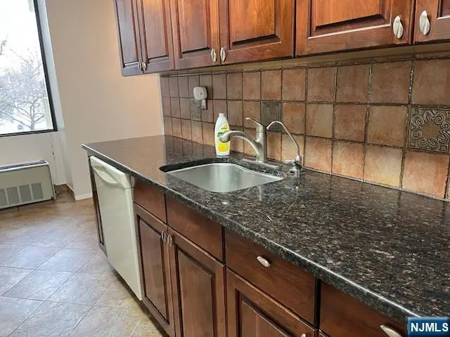 300 Winston Drive L 07, Cliffside Park, NJ 07010 - #2