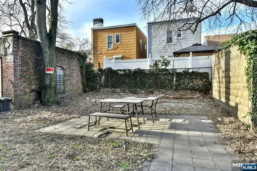 11 1/2 Rutgers Avenue 4, Jersey City, NJ 07305 - Image #3