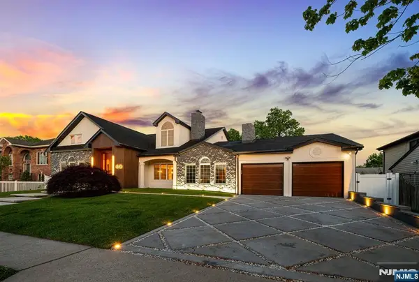 60 North Street, Elmwood Park, NJ 07407