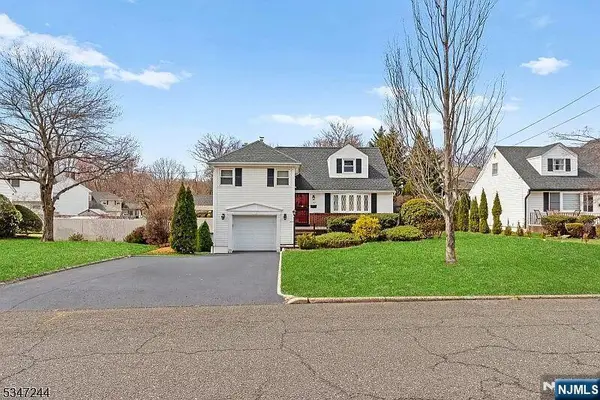 127 Village Circle, Paramus, NJ 07652