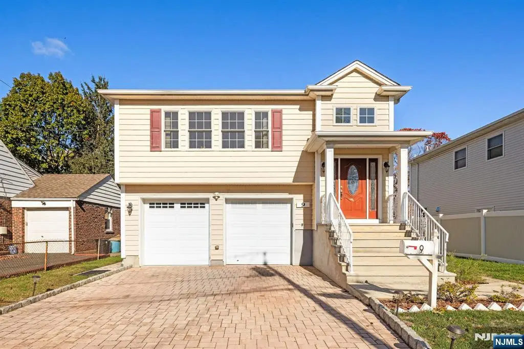 9 15th Avenue, Elmwood Park, NJ 07407 - Image #1