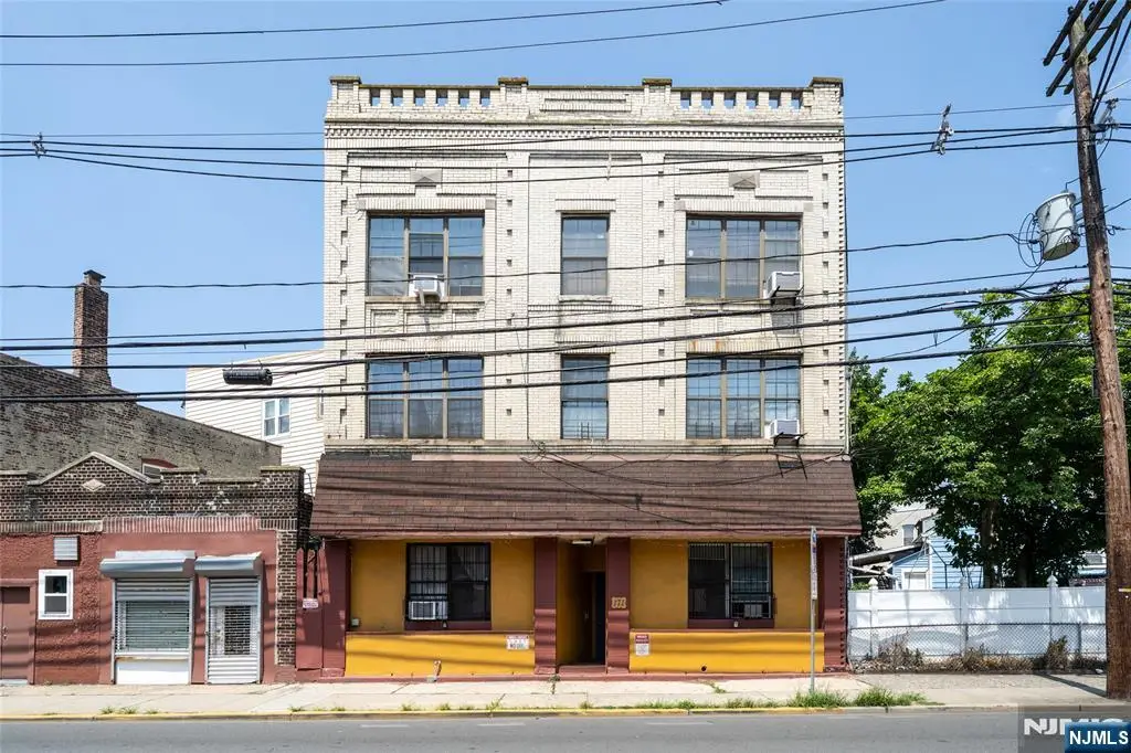 171 Old Bergen Road 201, Jersey City, NJ 07305 - Image #1