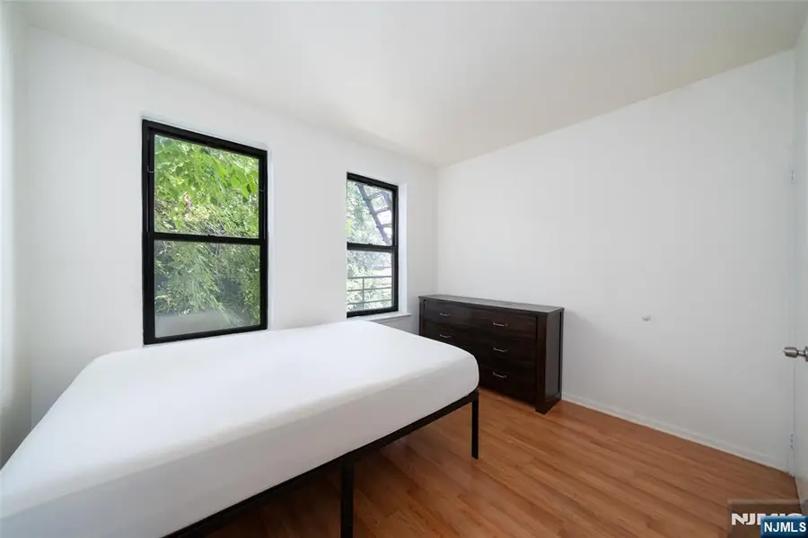 171 Old Bergen Road 201, Jersey City, NJ 07305 - Image #2