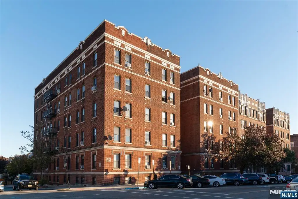 7612 Park Avenue C4, North Bergen, NJ 07047 - Image #1