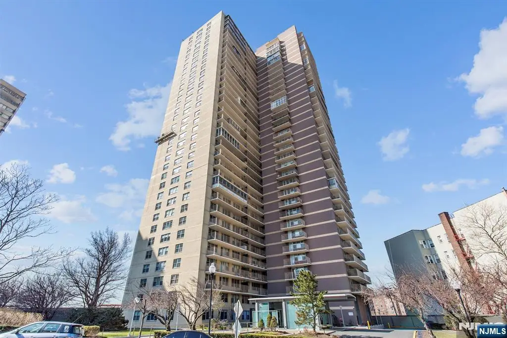6040 Boulevard East 29N, West New York, NJ 07093 - Image #1