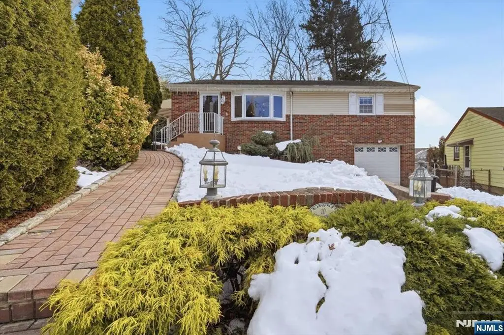 10 Riverview Court, Kearny, NJ 07032 - #1