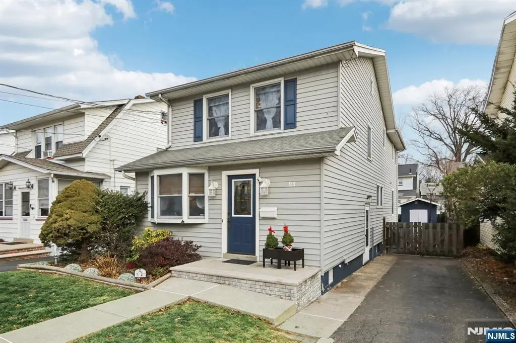 21 Rowe Street, Bloomfield, NJ 07003 - #1