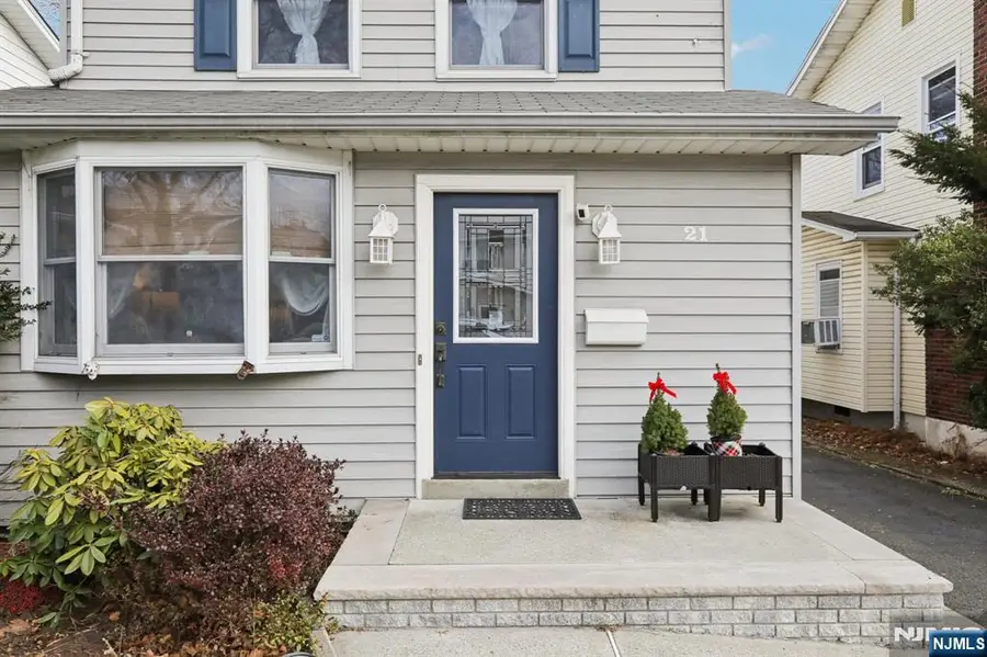 21 Rowe Street, Bloomfield, NJ 07003 - #3