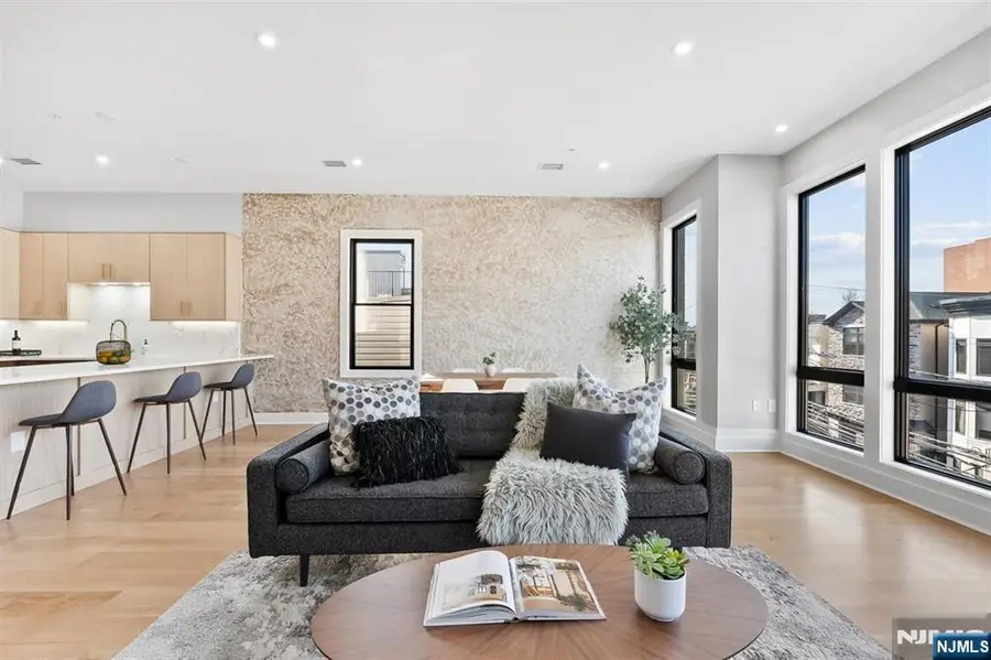 146 Sherman Avenue 3, Jersey City, NJ 07307 - Image #3