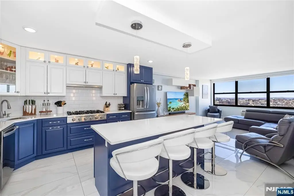 7002 JFK Blvd E Boulevard 35A, Guttenberg, NJ 07093 - Image #1