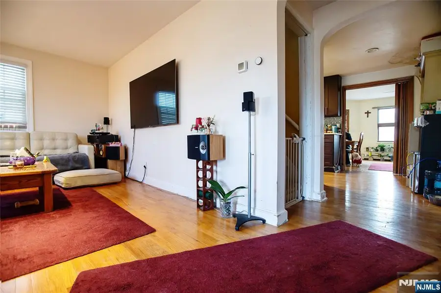 117 Monroe Avenue, River Edge, NJ 07661 - Image #3