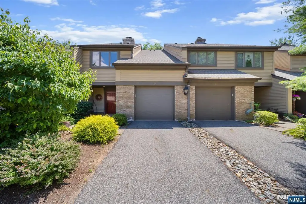 12 Sandburg Court, Mahwah, NJ 07430 - #1