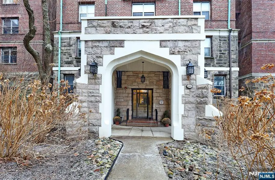 100 Palisade Avenue D12, Englewood, NJ 07631 - Image #3