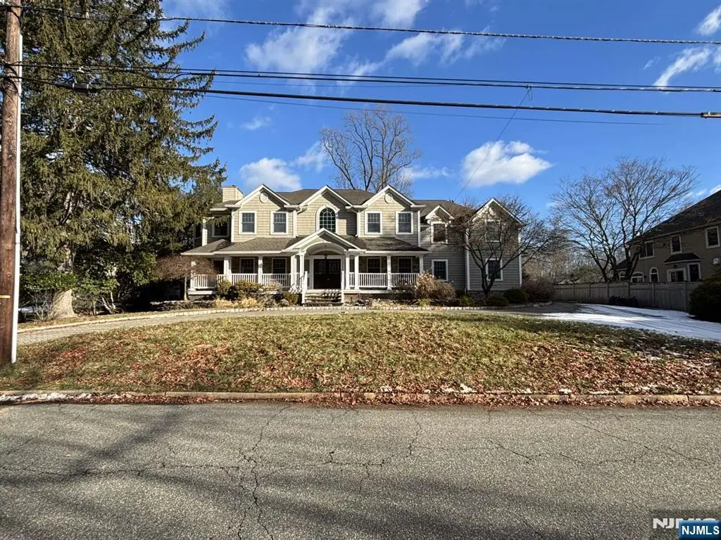 124 Coopers Lane, River Vale, NJ 07675 - Image #1