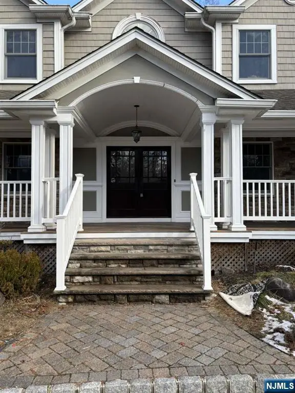 124 Coopers Lane, River Vale, NJ 07675 - Image #2