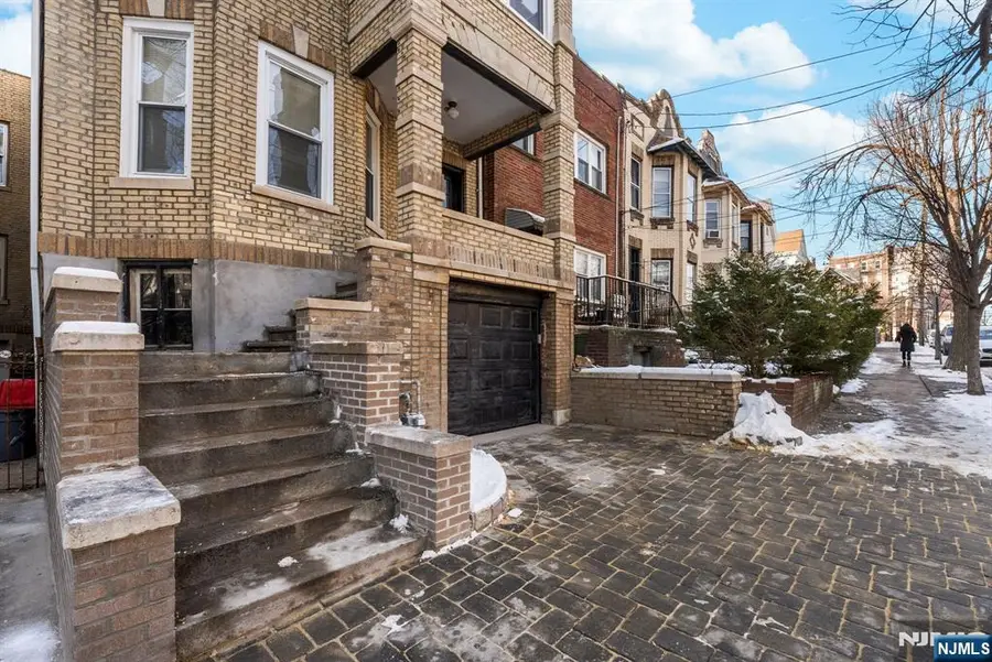 63 Highwood Terrace, Weehawken, NJ 07086 - Image #2