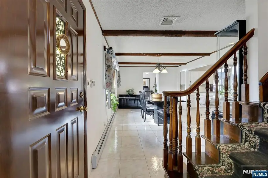 4 Highfield Court, Wayne, NJ 07470 - #2