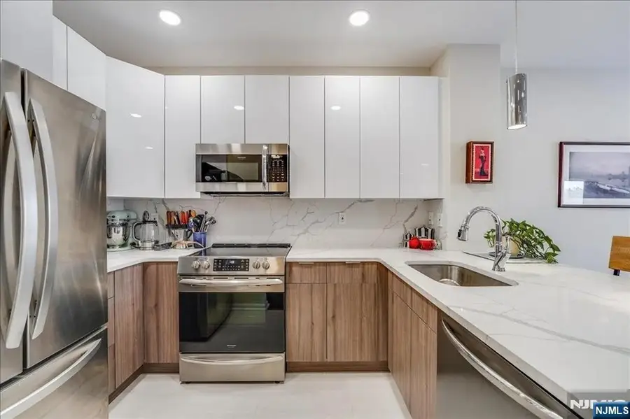 26 Ave At Port Imperial 213, West New York, NJ 07093 - #2