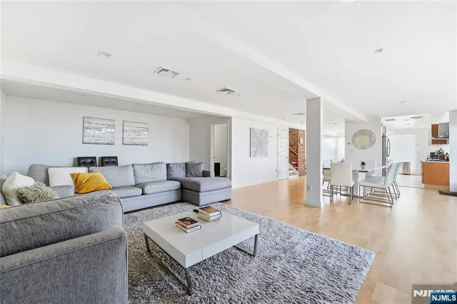 27 Suffolk Lane, Tenafly, NJ 07670 - #2