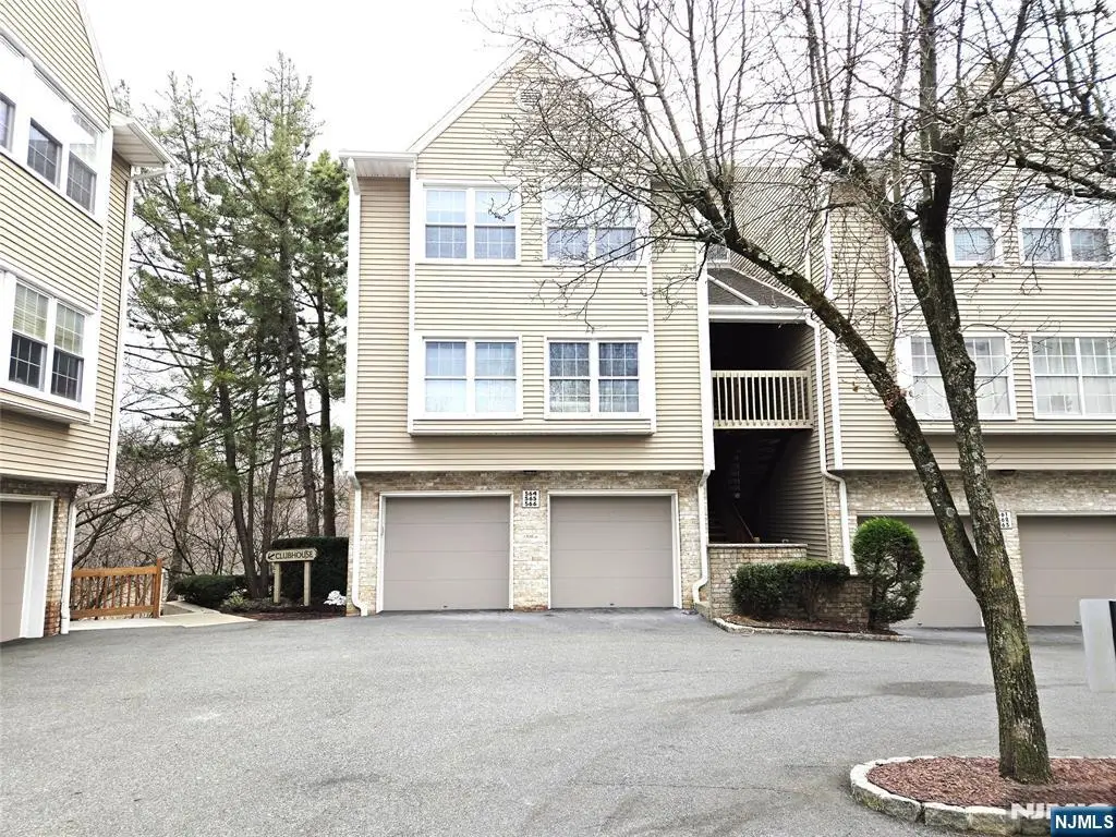 566 Windsor Drive 606, Palisades Park, NJ 07650 - Image #1