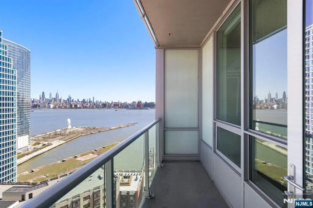 20 Newport Parkway 2309, Jersey City, NJ 07310 - Image #1