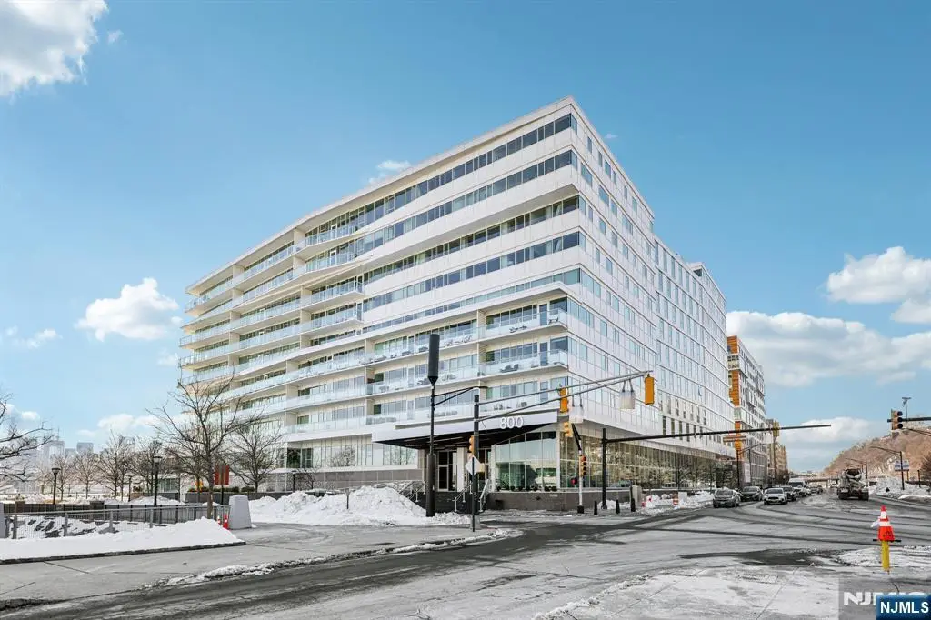 800 Ave At Port Imperial Boulevard 416, Weehawken, NJ 07086 - #1