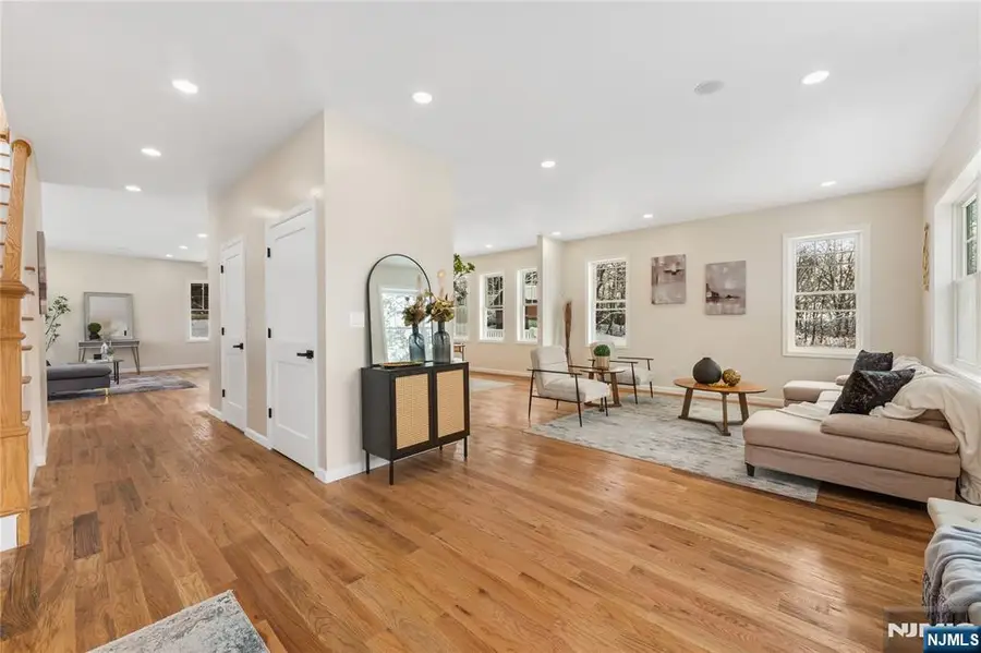 10 Old Rifle Camp Road, Woodland Park, NJ 07424 - Image #3