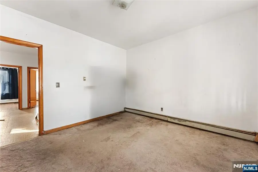 22 Arthur Street, Clifton, NJ 07011 - Image #3