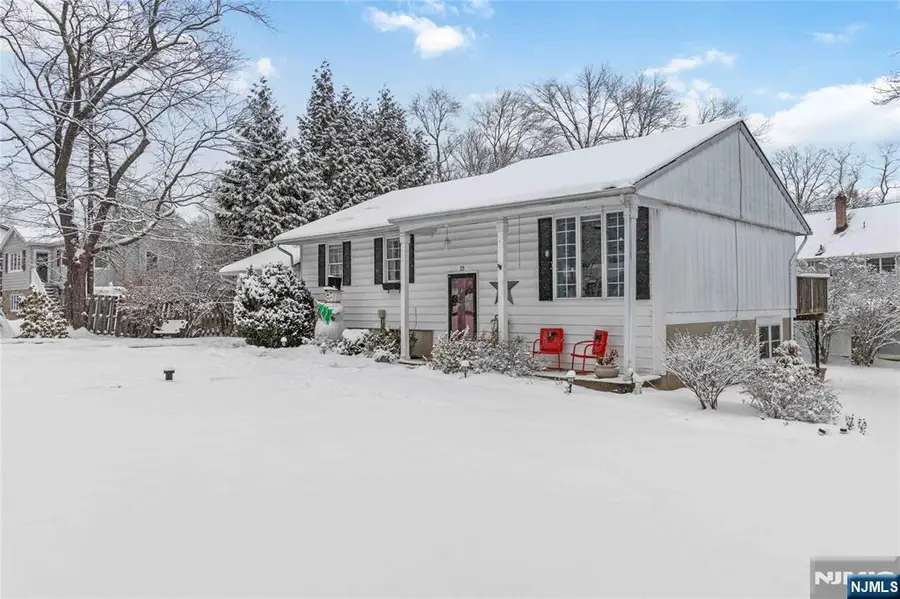 23 Hancock Drive, West Milford, NJ 07480 - Image #2