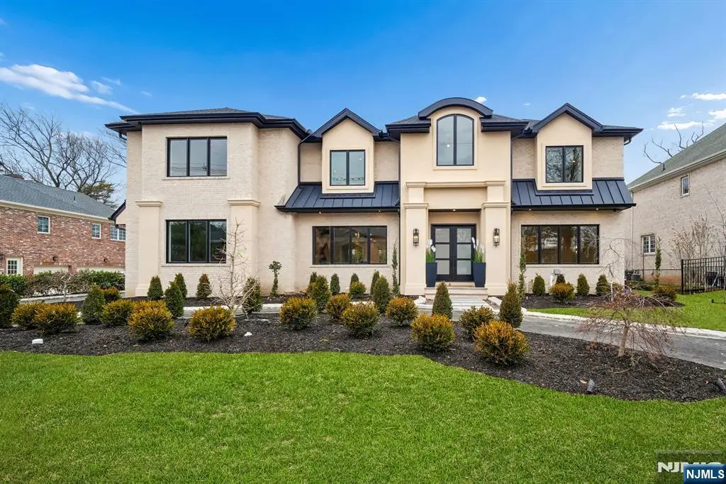 50 Roberts Road, Englewood Cliffs, NJ 07632 - Image #1