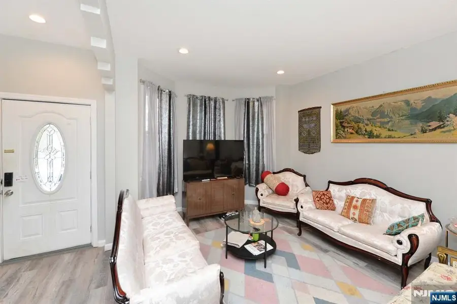 839 15th Street, Newark, NJ 07108 - #3