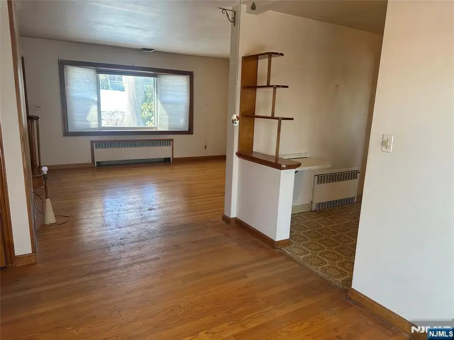 97 Wortendyke Avenue, Emerson, NJ 07630 - Image #3