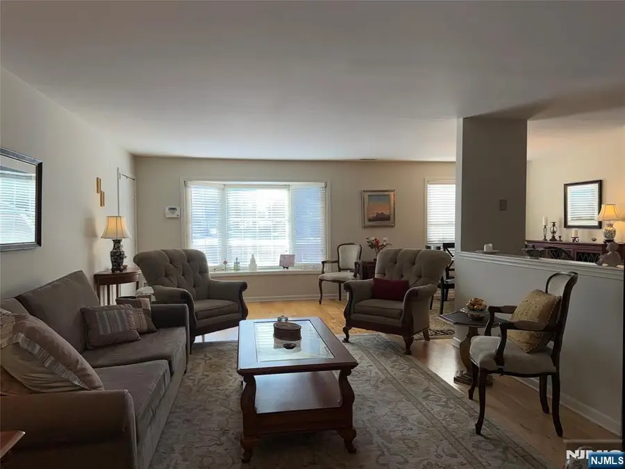 37 Chanda Court D037, Clifton, NJ 07012 - Image #3