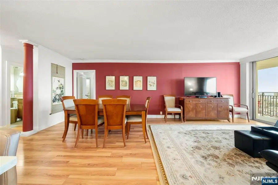 1530 Palisade Avenue 23E, Fort Lee, NJ 07024 - Image #3