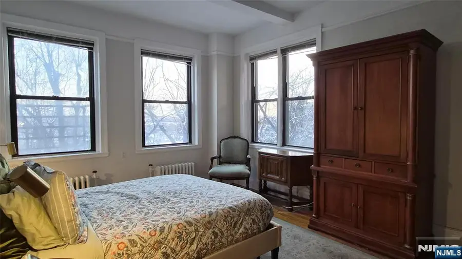 363-377 Mount Prospect 1B, Newark, NJ 07104 - Image #2