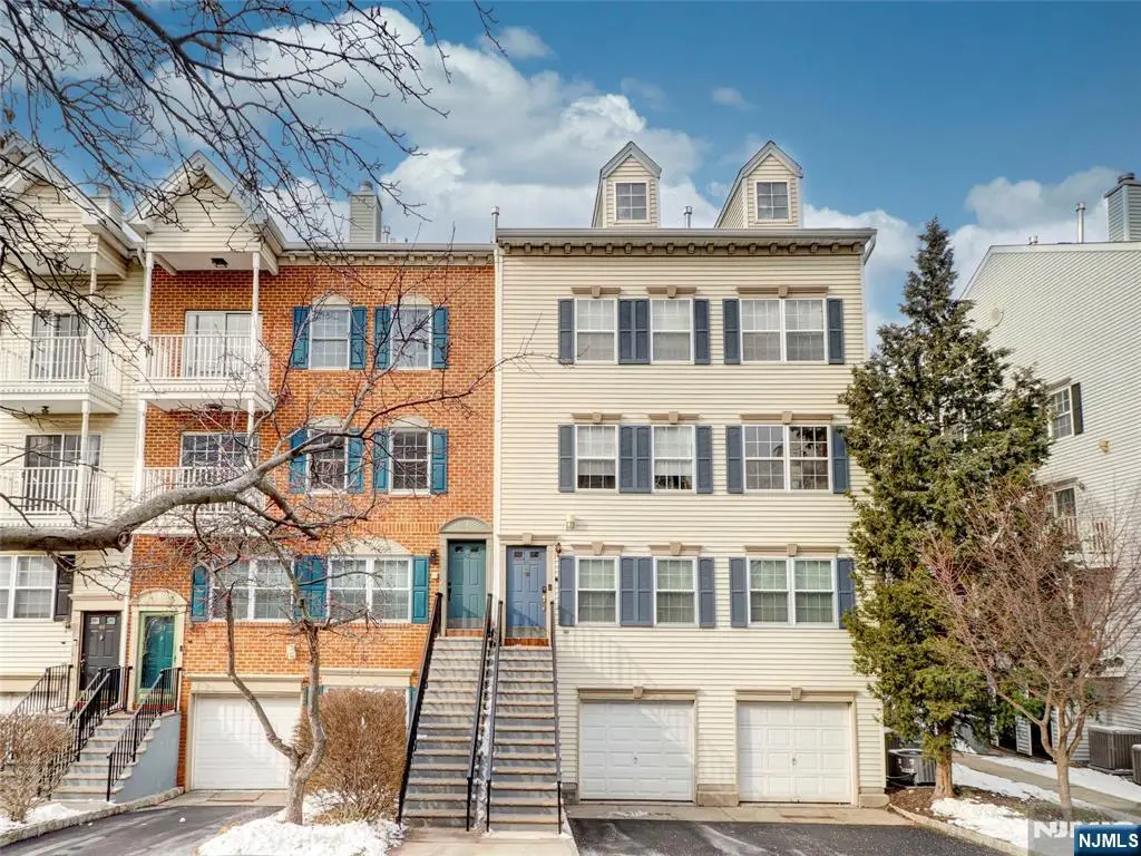 42 Krueger Court 1305, Newark, NJ 07103 - #1