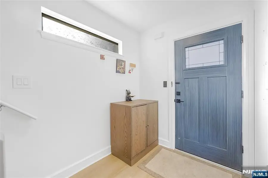 101 State Rt 5 204, Edgewater, NJ 07020 - Image #2