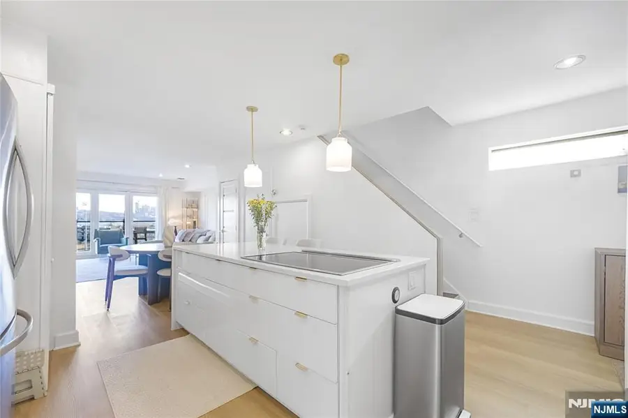 101 State Rt 5 204, Edgewater, NJ 07020 - Image #3