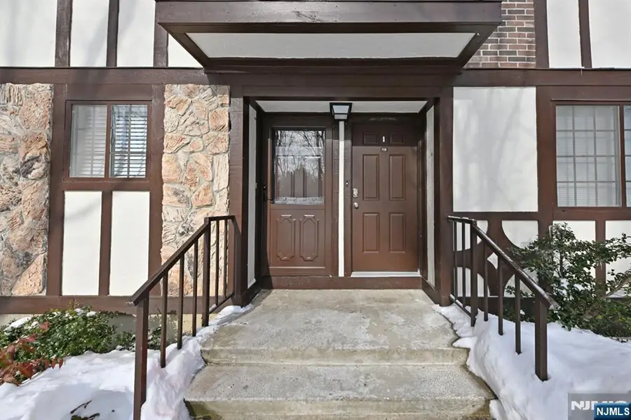 708 Thoreau Court, Mahwah, NJ 07430 - #2