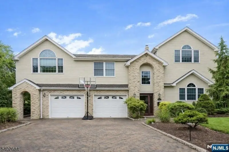 61 Carlisle Road, Wayne, NJ 07470 - Image #1