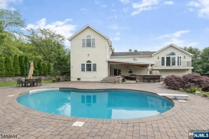 61 Carlisle Road, Wayne, NJ 07470 - Image #2