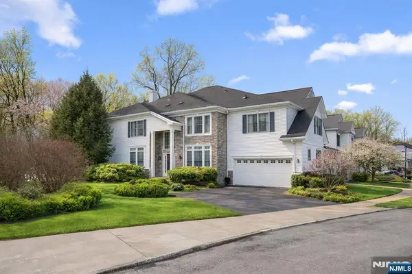 48 Bovensiepen Court, Roseland, NJ 07068