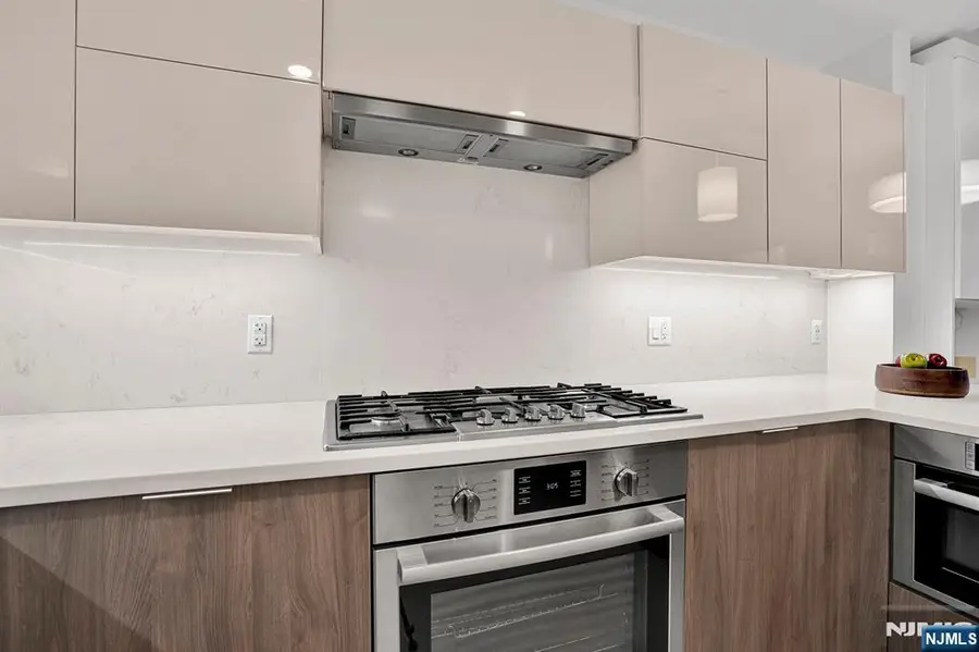 9 Ave At Port Imperial 605, West New York, NJ 07093 - Image #3