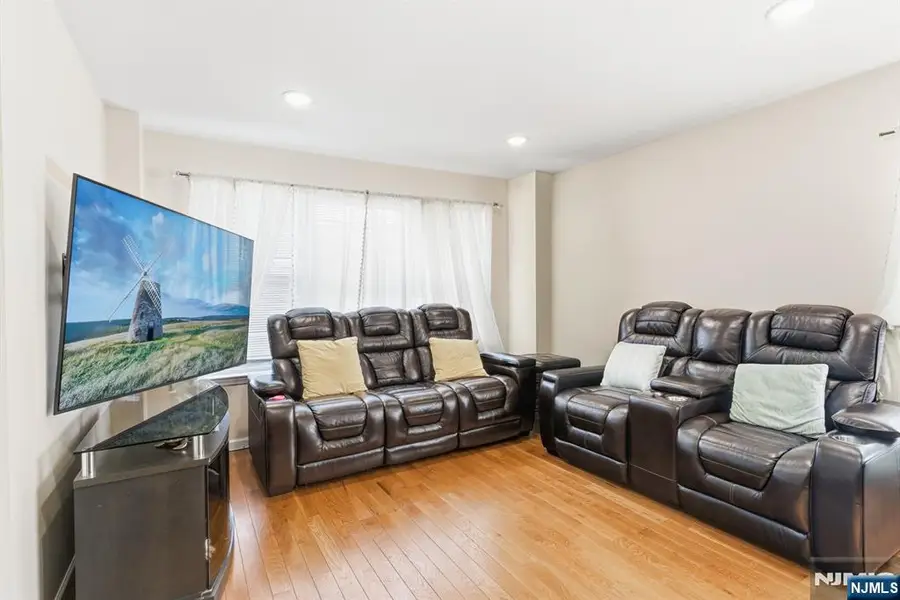 486 4th Street, Newark, NJ 07107 - Image #3