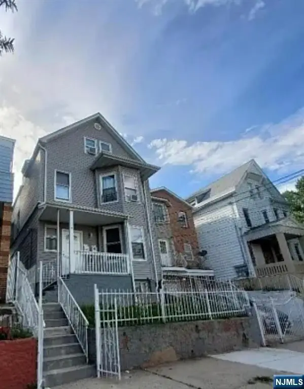 149 Fairmount Avenue, Newark, NJ 07103