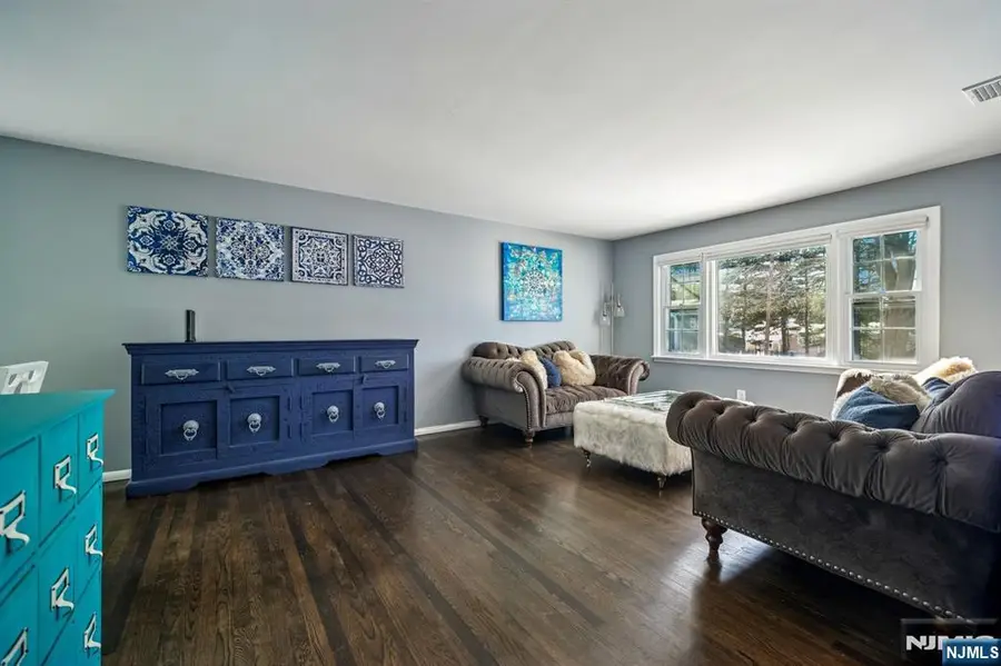 16 Windsor Drive, Park Ridge, NJ 07656 - #3