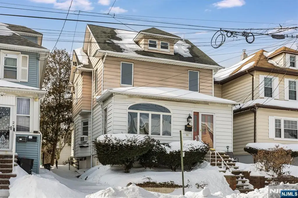 31 6th Avenue, Clifton, NJ 07011 - Image #1