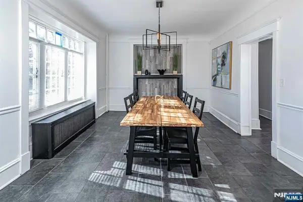 10 Whittier Avenue, Trenton, NJ 08618