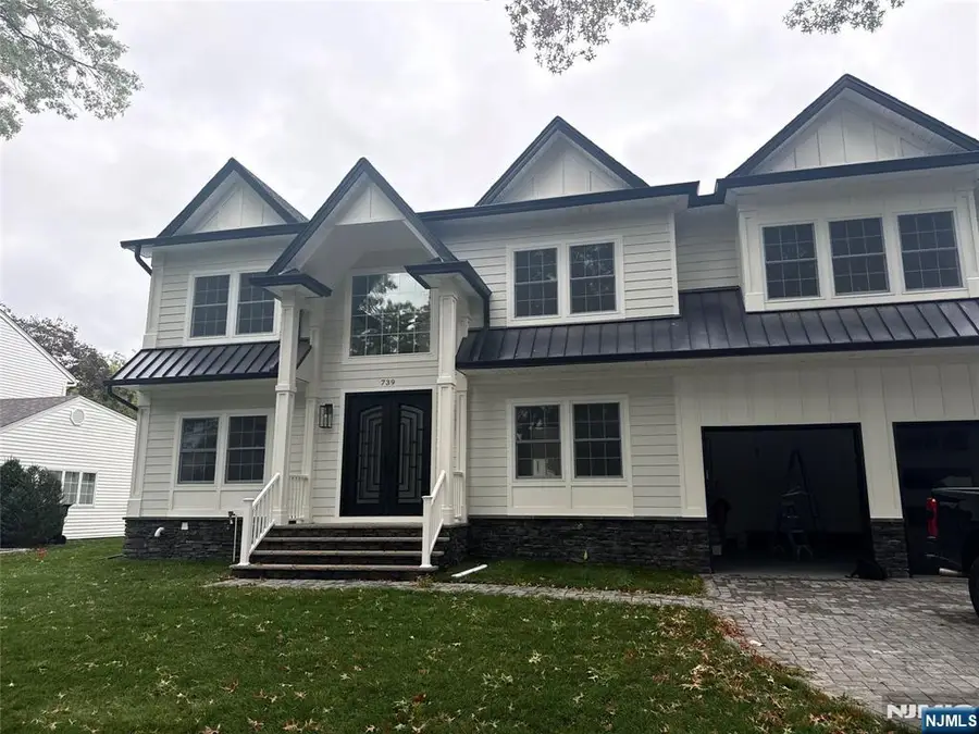 86 Azalea Street, Paramus, NJ 07652 - Image #2