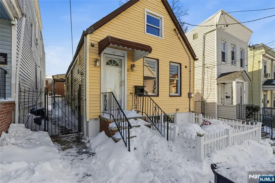 11 Tichenor Terrace, Irvington, NJ 07111 - Image #2